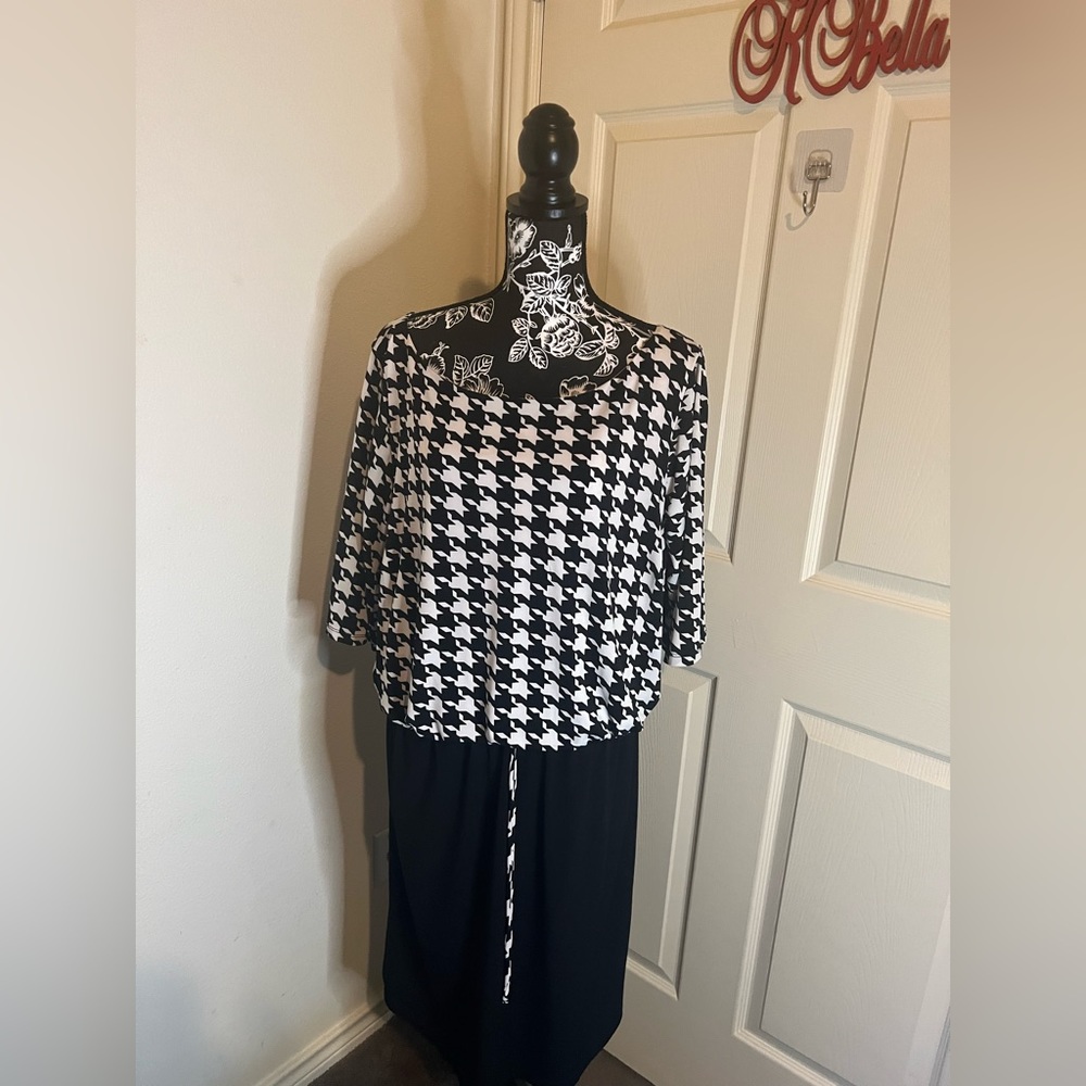 Black and White Casual Dress